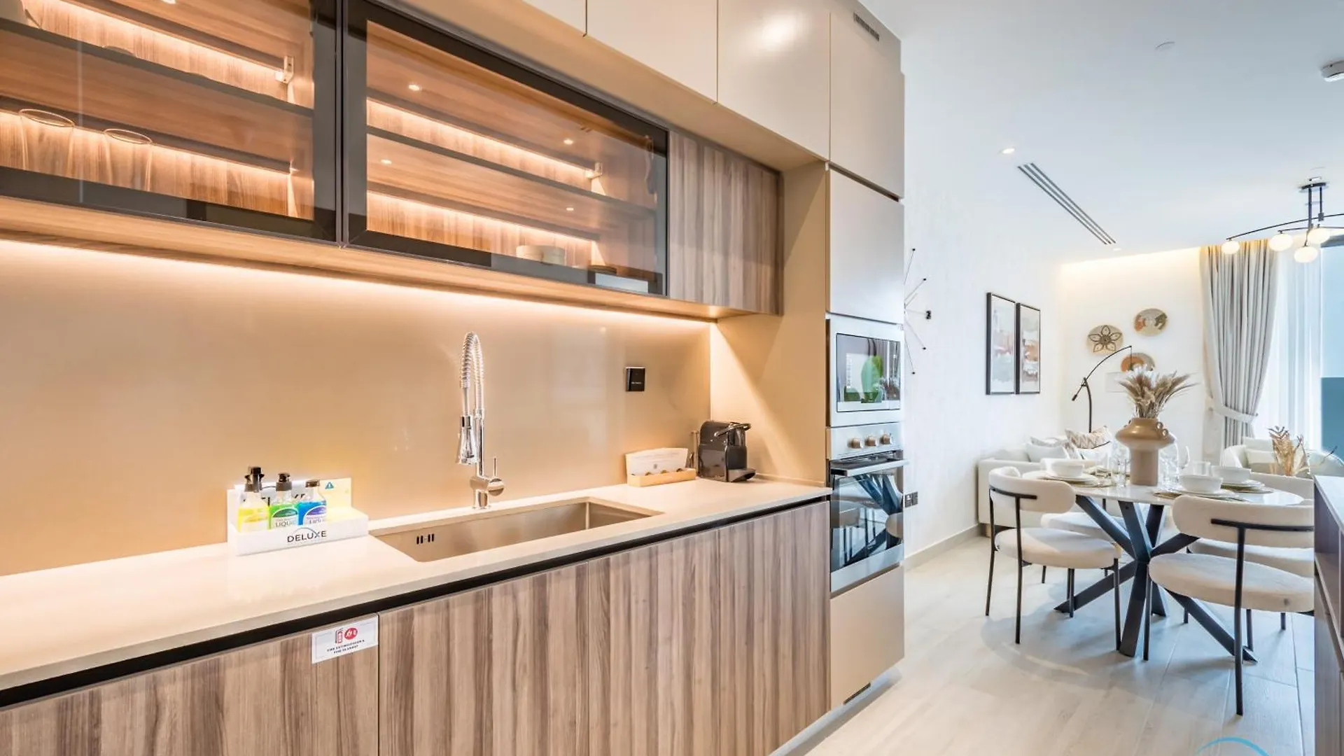 Charming 1Br Apartment In The Ivy, Jumeirah Village Triangle By Deluxe Holiday Homes Dubai United Arab Emirates