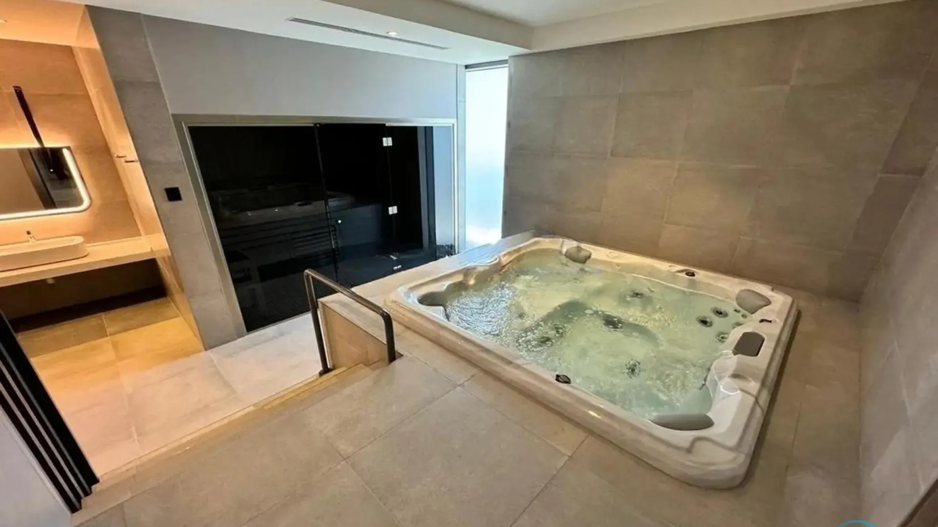 Charming 1Br Apartment In The Ivy, Jumeirah Village Triangle By Deluxe Holiday Homes Dubai