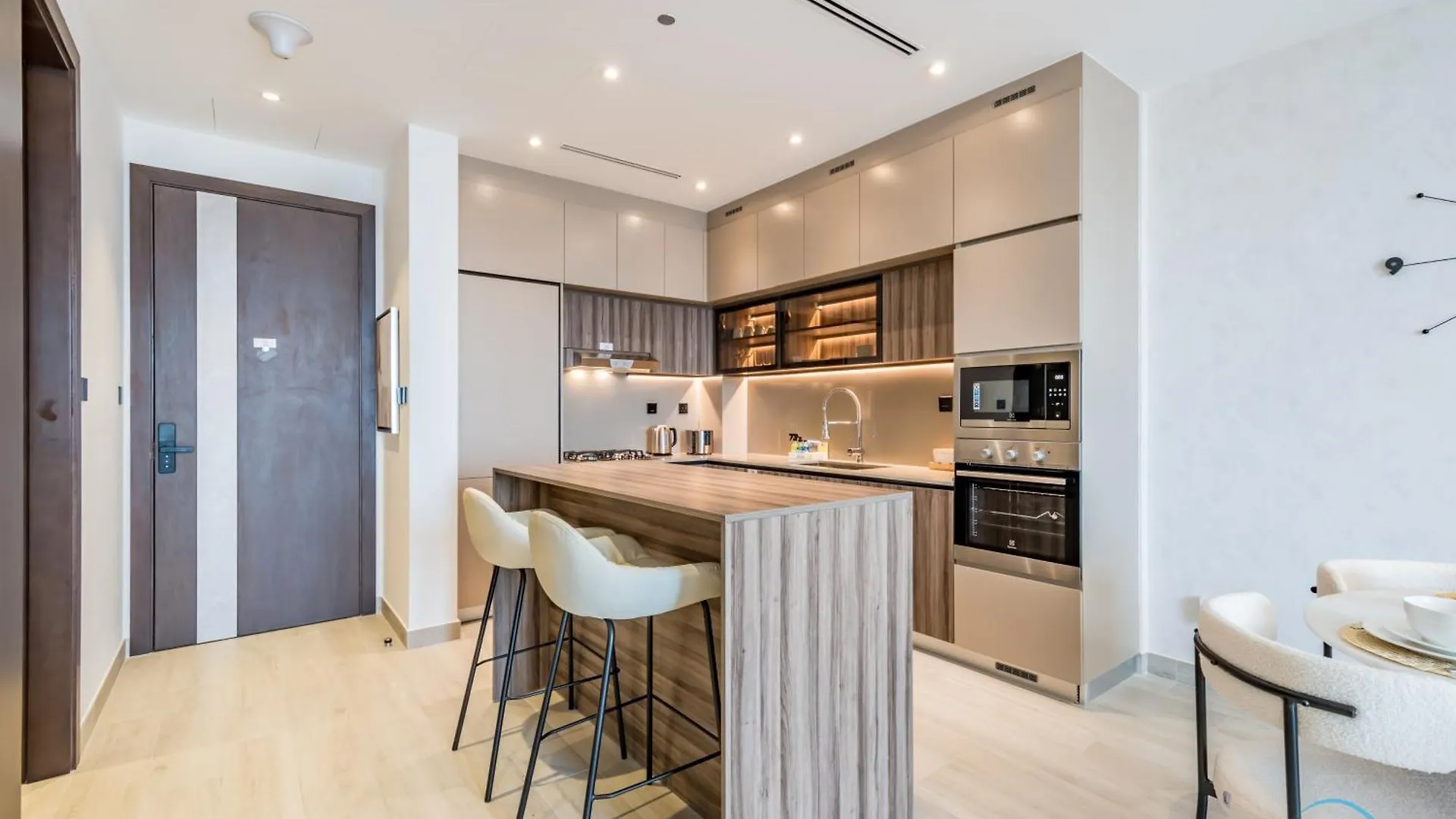 Charming 1Br Apartment In The Ivy, Jumeirah Village Triangle By Deluxe Holiday Homes Dubai