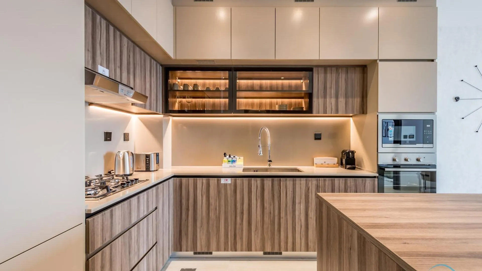 Charming 1Br Apartment In The Ivy, Jumeirah Village Triangle By Deluxe Holiday Homes Dubai United Arab Emirates